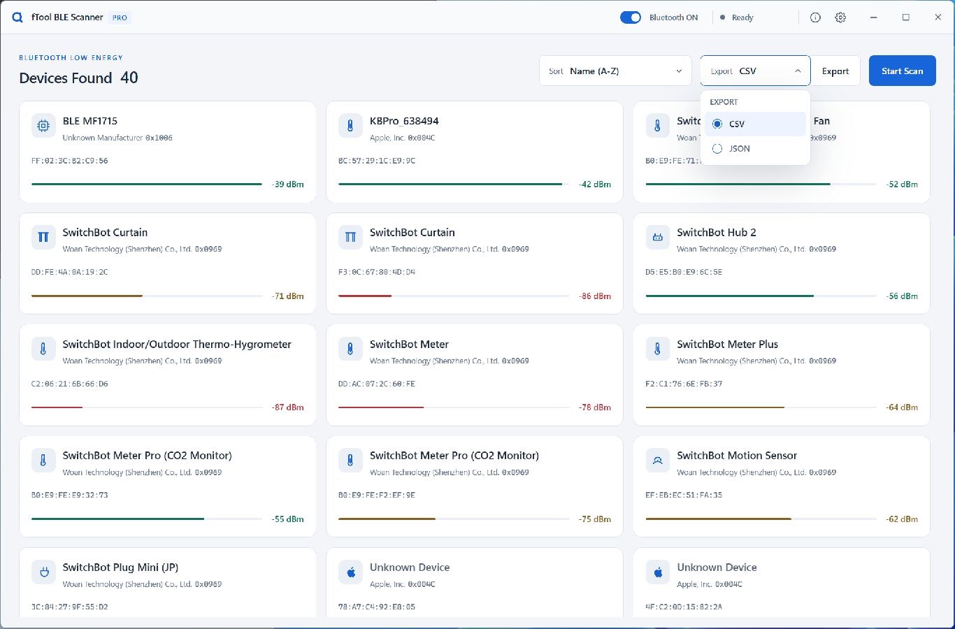 La liste des appareils avec le menu d'export ouvert, qui propose CSV ou JSON pour les résultats du scan en cours